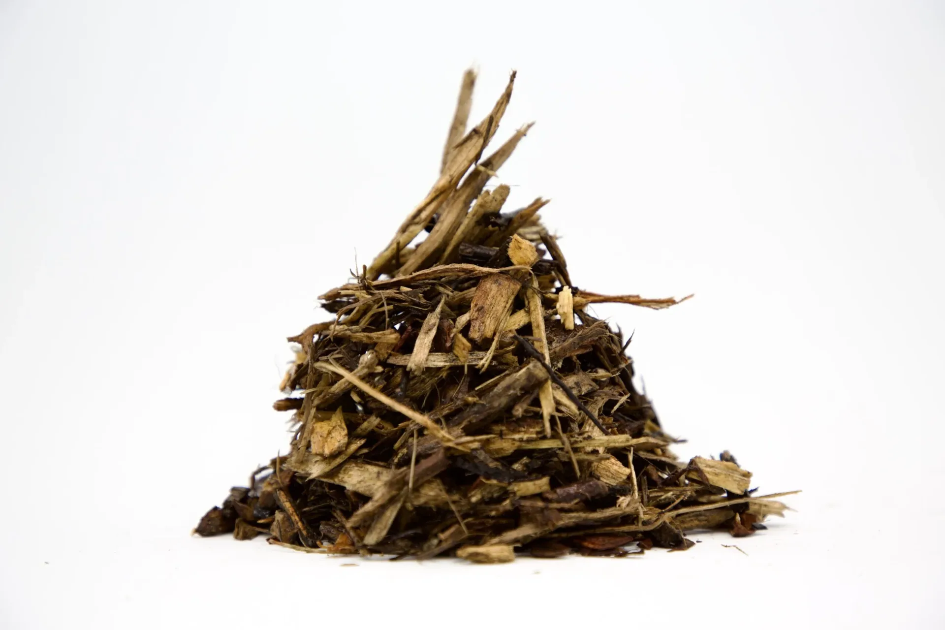 Natural mulch for eco-friendly ground cover and moisture retention in Atlanta