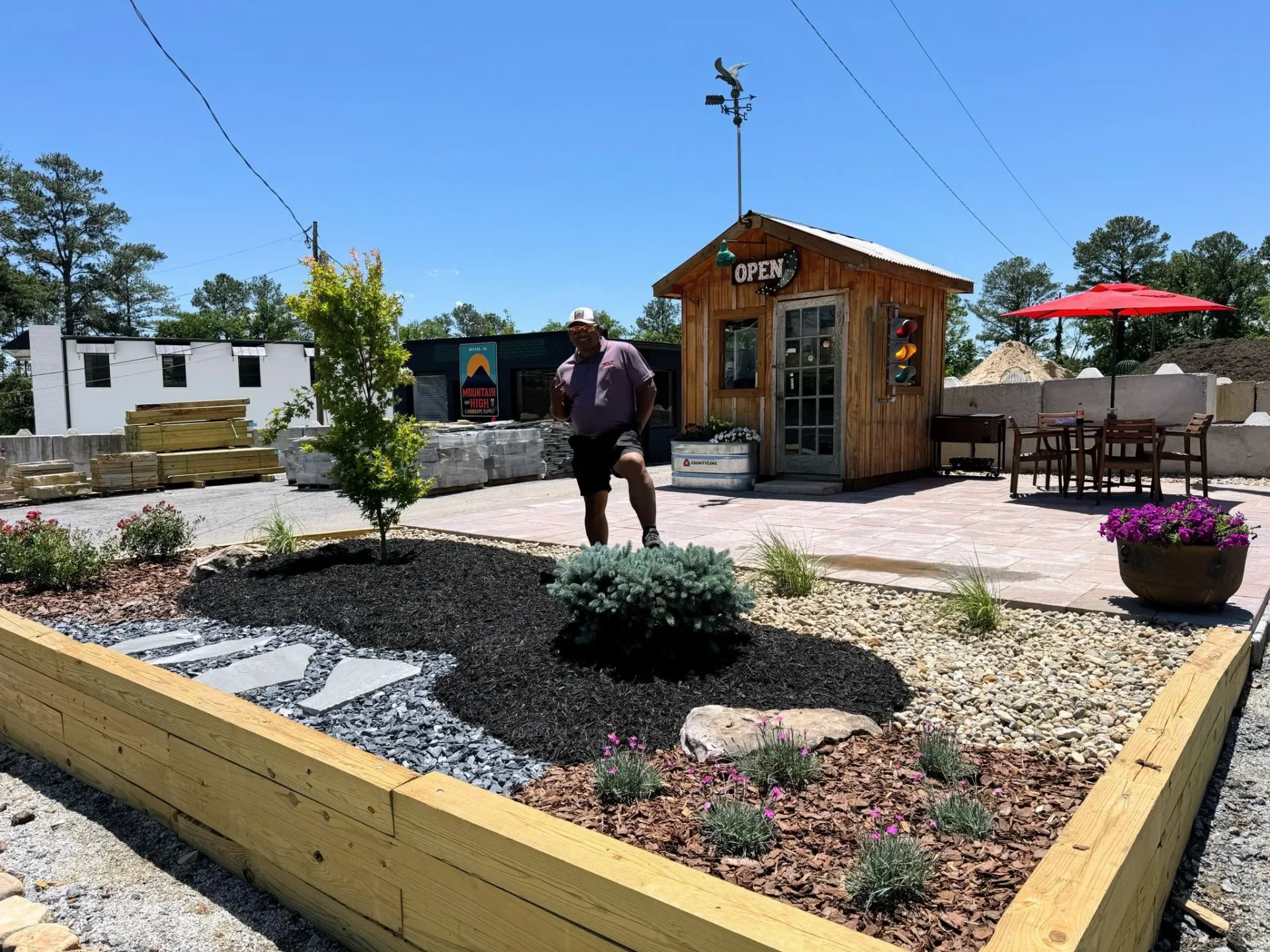Smyrna's landscape supply company
